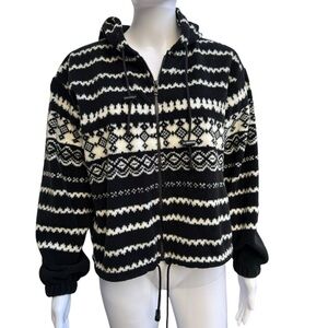 Victoria’s Secret Sport Black and White Fleece Hooded Jacket Size Small